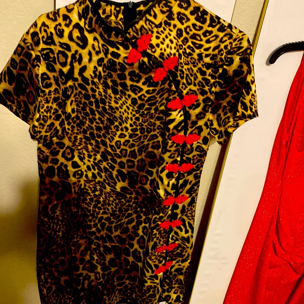 A beautiful dress for boohoo never been wear size US size 10